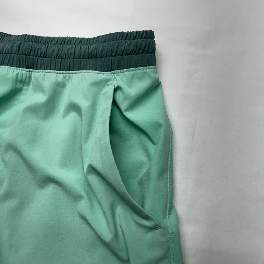 LULULEMOM Men's Pace Breaker Training Shorts S Light Green Pockets 7